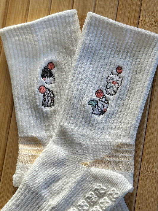 Emo-ogle grippy gamer socks